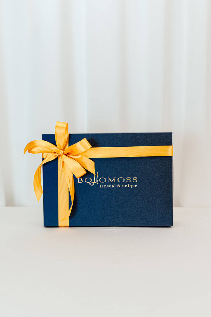 Pudełko prezentowe granatowe duże  - ze złotym logiem Bohomoss