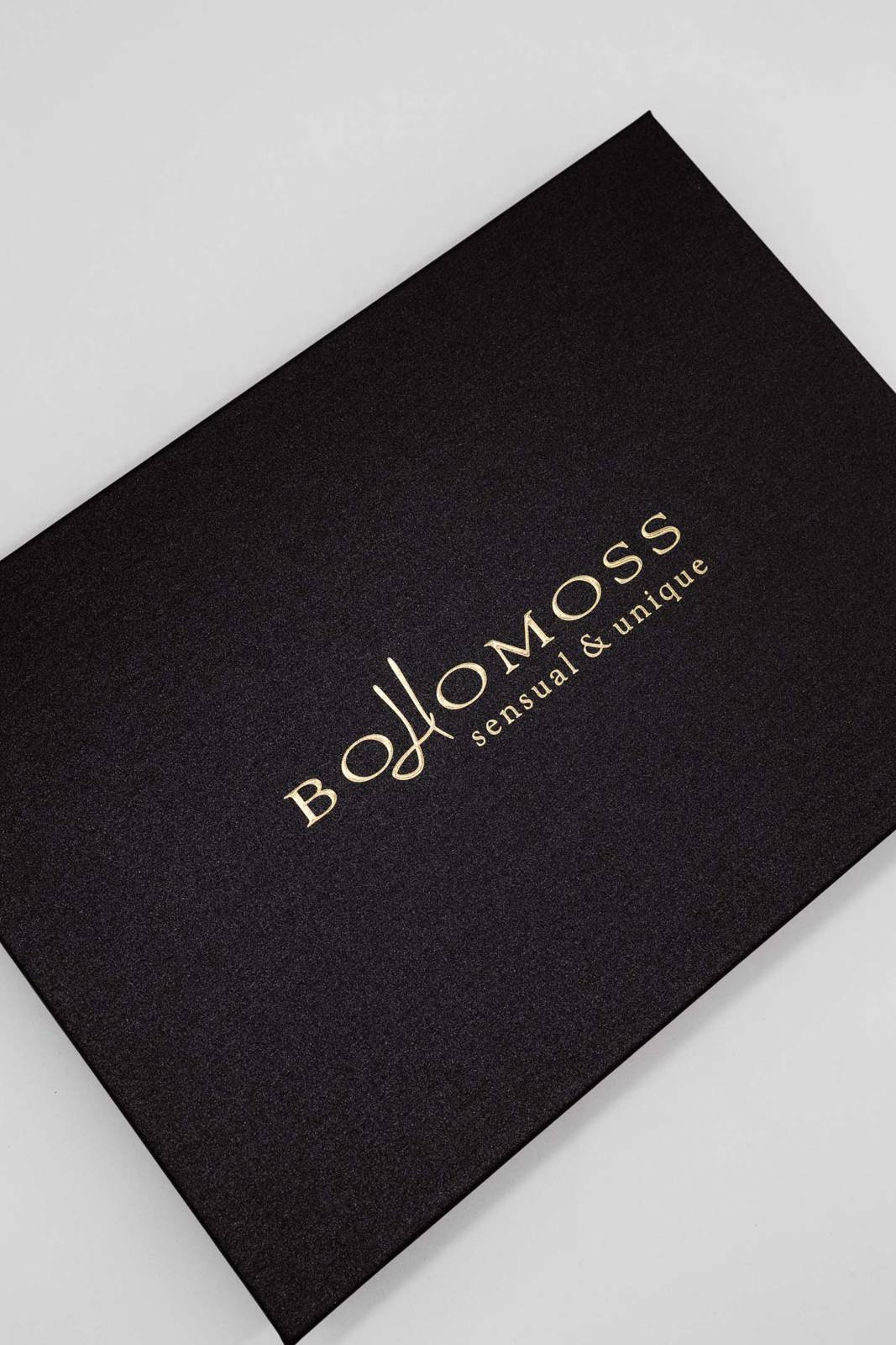 Pudełko prezentowe grafitowe - ze złotym logiem Bohomoss