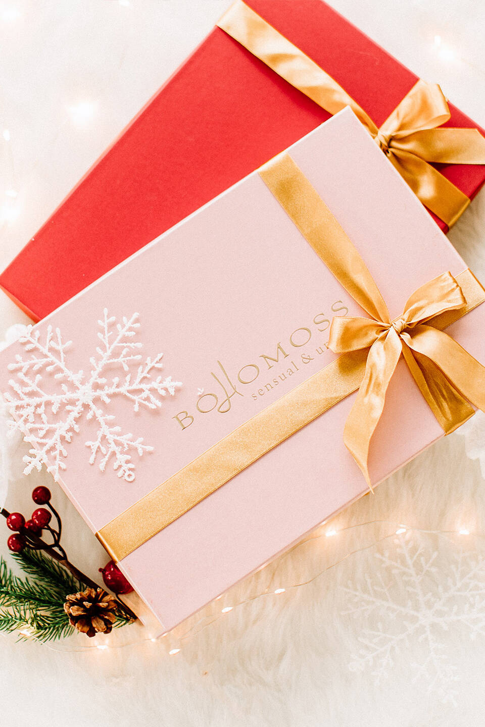 Pudełko prezentowe różowe - ze złotym logiem Bohomoss