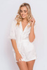 Piżama damska Estera - rozpinana koszulka z piórami i spodenki ecru z satyny