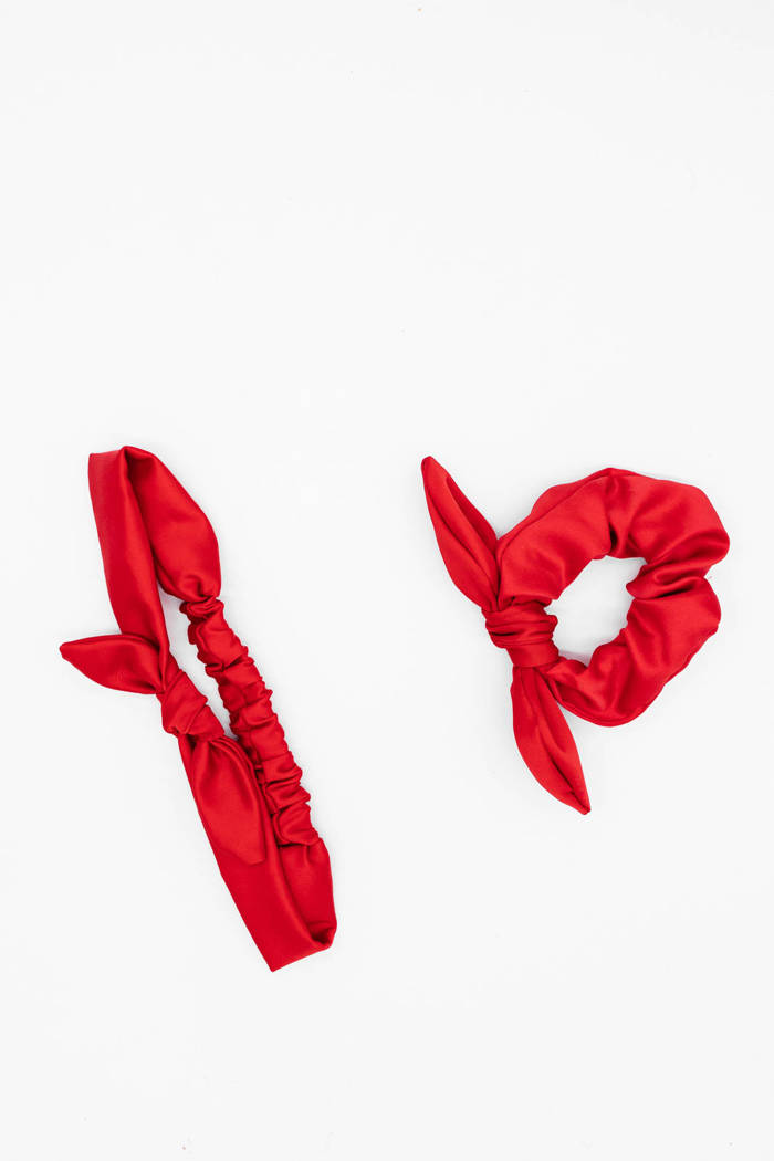 Zestaw prezentowy czerwony- piżama + opaska +gumka do włosów